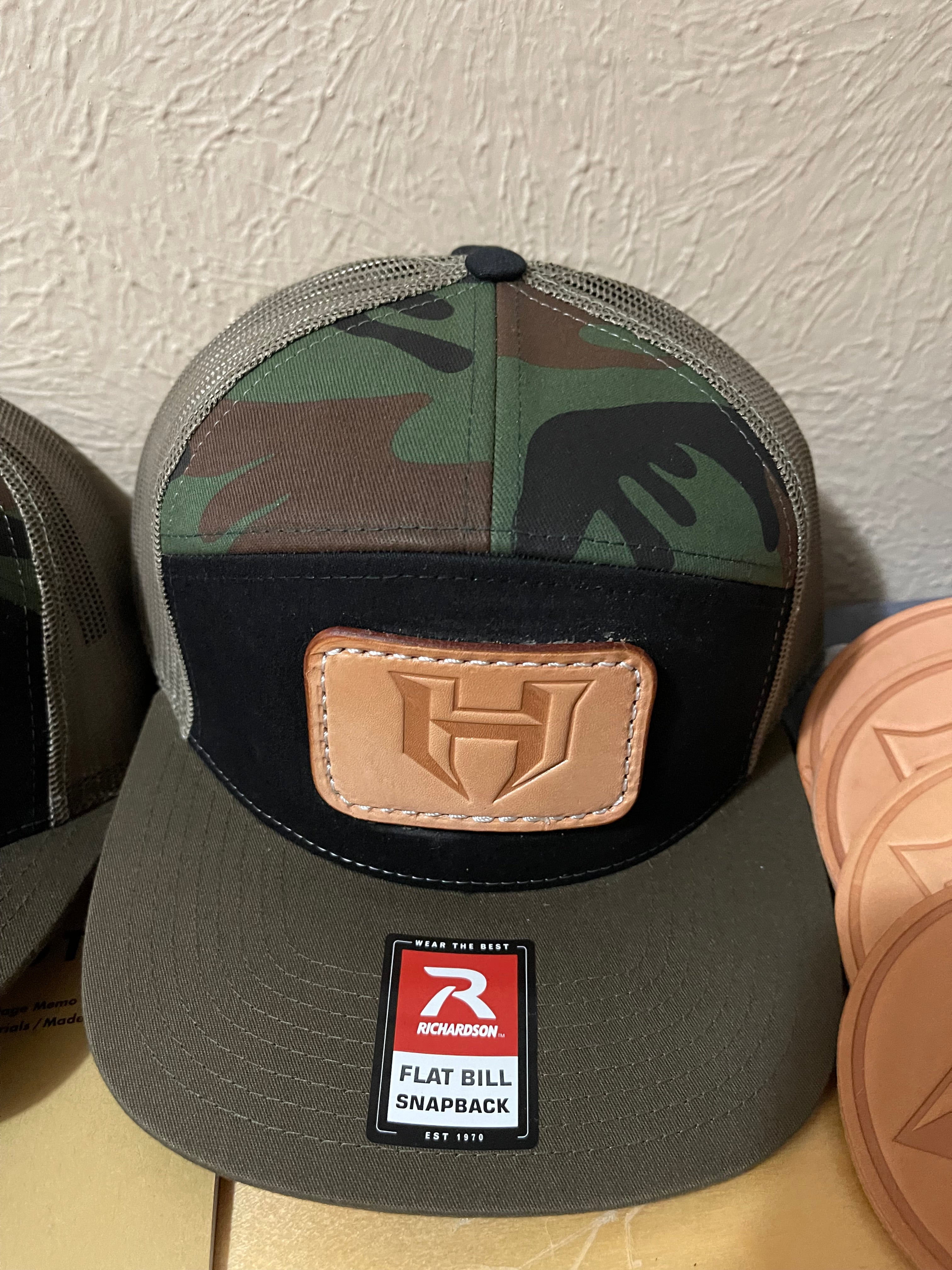 IOWA PARK HAWKS HAT - CAMO